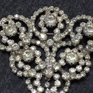 Weiss rhinestone brooch